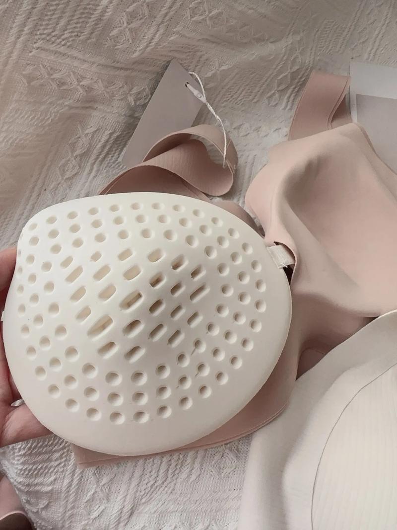 巨大乳 hdbbw 天然乳胶内衣，抑菌防螨，舒适无痕，让你感受前所未有的轻松自在